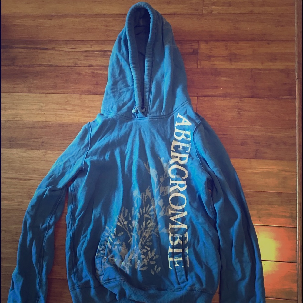 Abercrombie women’s sweatshirt